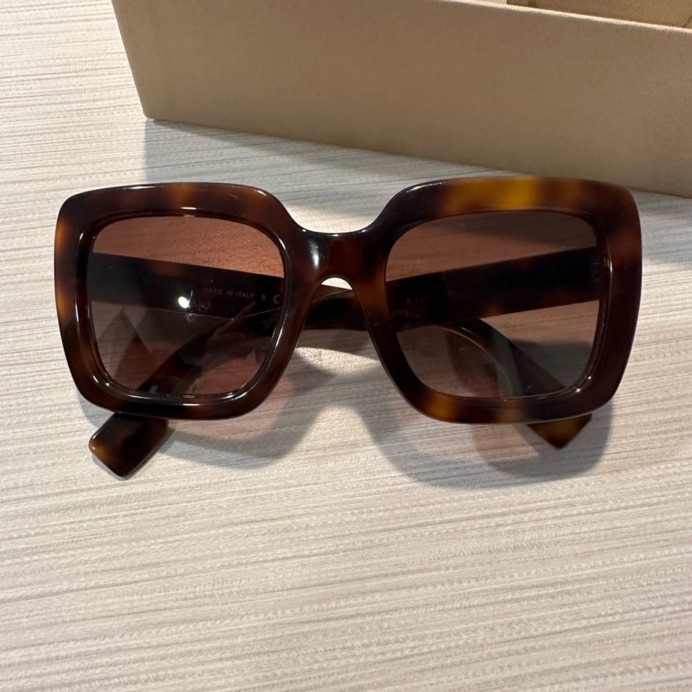Women’s Brown Burberry Sunglasses